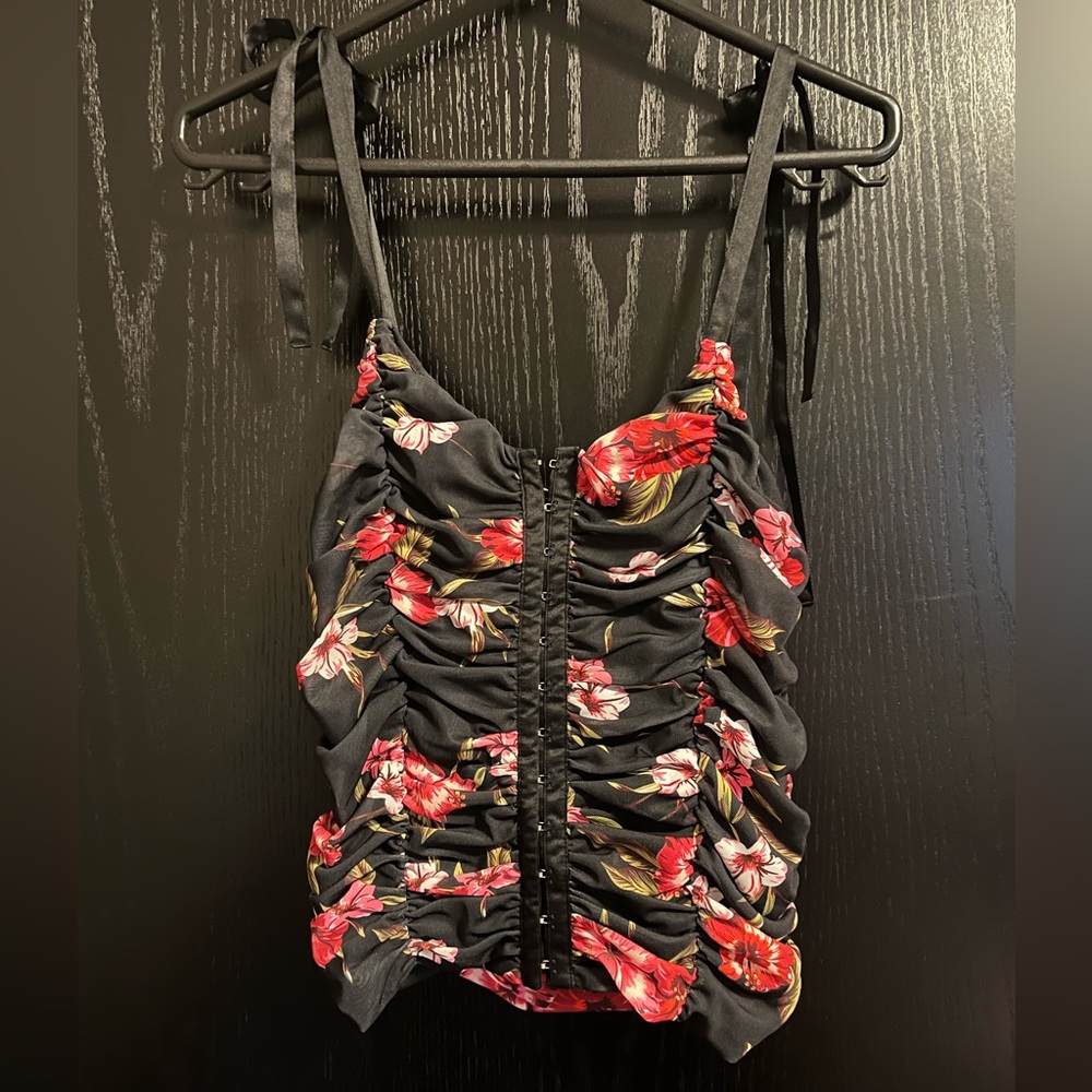 Guess sleeveless floral shirt